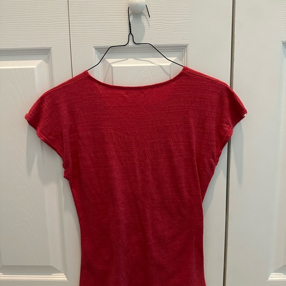 Max Studio Scarlet Ruched Top - Picture 4 of 4